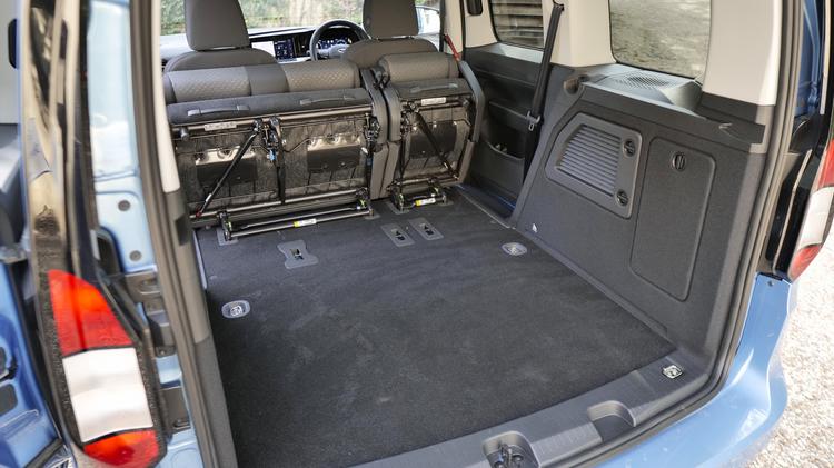 FORD TOURNEO CONNECT ESTATE 1.5 EcoBoost 115 Titanium 5dr Auto